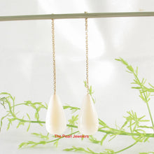 Load image into Gallery viewer, 14K Yellow Gold Threader Chain Mother of Pearl Earrings