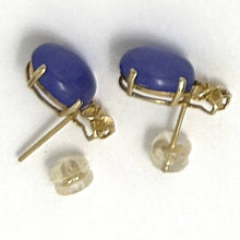 Load image into Gallery viewer, 14K Yellow Gold Hawaiian Plumeria Lavender Jade Stud Earrings