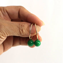 Load image into Gallery viewer, Vintage 14kt Yellow Gold Green Jade Hoop Earrings