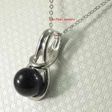 Load image into Gallery viewer, Love Knot Black Onyx Pendant