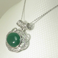 Load image into Gallery viewer, Lucky Lock Green Agate Pendant