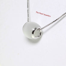 Load image into Gallery viewer, White Cat’s Eye Drum Sterling Silver Bead Pendant