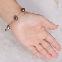 Load image into Gallery viewer, Unisex Adjustable Black Tahitian Pearl Bracelet in 14K Gold Filled