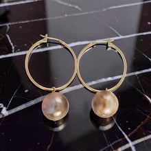 Load image into Gallery viewer, 14K Yellow Gold Lavender Pearl Hoop Earrings