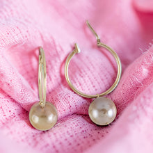 Load image into Gallery viewer, 14K Yellow Gold Pink Pearl Hoop Earrings (12.5mm)