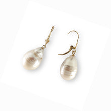 Load image into Gallery viewer, Solid 14k Yellow Gold Leverback Baroque Pearl Dangle Earrings