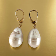 Load image into Gallery viewer, Solid 14k Yellow Gold Leverback Baroque Pearl Dangle Earrings