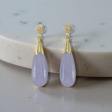 Load image into Gallery viewer, 14K Yellow Gold Raindrop Lavender Jade Dangle Earrings