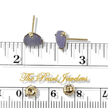 Load image into Gallery viewer, 14K Yellow Gold Handcrafted Heart Lavender Jade Stud Earrings