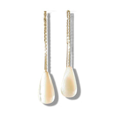 Load image into Gallery viewer, 14K Yellow Gold Threader Chain Mother of Pearl Earrings