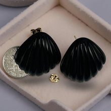 Load image into Gallery viewer, 14K Yellow Gold Cabochon Cut Shell Design Black Onyx Stud Earrings