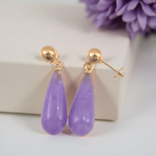 Load image into Gallery viewer, 14K Yellow Gold Teardrop Lavender Jade Earrings