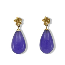 Load image into Gallery viewer, 14K Yellow Gold Plumeria Raindrop Lavender Jade Stud Earrings