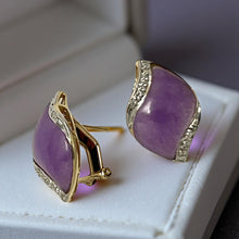 Load image into Gallery viewer, 14K Yellow Gold Omega Clip Diamond Lavender Jade Earrings