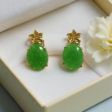 Load image into Gallery viewer, 14K Yellow Gold Hawaiian Plumeria Green Jade Post Earrings