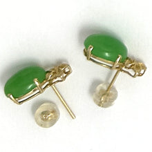 Load image into Gallery viewer, 1188173 14KT SOLID YELLOW GOLD HAWAIIAN PLUMERIA GREEN JADE POST EARRINGS