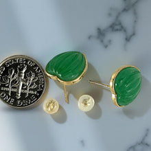 Load image into Gallery viewer, 14K Yellow Gold Shell Heart Green Jade Stud Earrings
