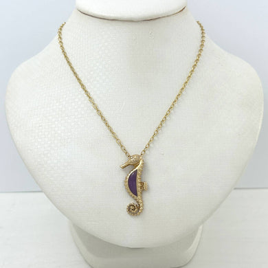 14k Gold Seahorse Design Lavender Jade Pendant Necklace