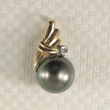 Load image into Gallery viewer, 14k Gold Wing-Bale Black Tahitian Pearl &amp; Diamond Pendant