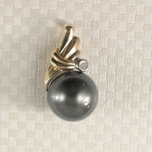 Load image into Gallery viewer, 14k Gold Wing-Bale Black Tahitian Pearl &amp; Diamond Pendant