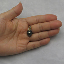 Load image into Gallery viewer, 14k Gold Wing-Bale Black Tahitian Pearl &amp; Diamond Pendant