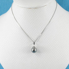 Load image into Gallery viewer, 14k White Gold Black-Blue Tahitian Pearl Pendant