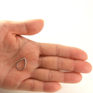 14k White Gold Raindrop Diamond Pendant