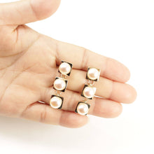 Load image into Gallery viewer, 14K Yellow Gold Peach Pearl Dangle Earrings (Triple 9–10mm)