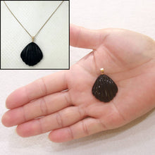 Load image into Gallery viewer, 14k Solid Yellow Gold Black Onyx Shell Pendant Necklace