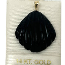 Load image into Gallery viewer, 14k Solid Yellow Gold Black Onyx Shell Pendant Necklace