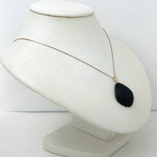 Load image into Gallery viewer, 14k Solid Yellow Gold Black Onyx Shell Pendant Necklace