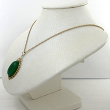 Load image into Gallery viewer, 14k Yellow Gold Cabochon Cut Green Jade Pendant Necklace