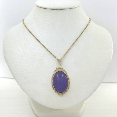 14k Yellow Gold Cabochon Cut Lavender Jade Pendant Necklace