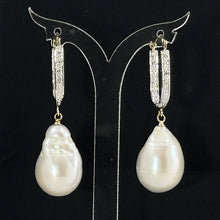 Load image into Gallery viewer, 14K Yellow Gold Diamond Baroque Pearl Dangle Earrings
