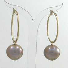 Load image into Gallery viewer, 14K Yellow Gold Pink Pearl Hoop Earrings (12.8mm)