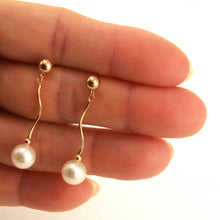 Load image into Gallery viewer, 14K Yellow Gold Spiral Tube White Cream Pearl Dangle Stud Earrings (8–8.5mm)