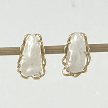 Load image into Gallery viewer, 14k Yellow Solid Gold Biwa Pearl Stud Earrings