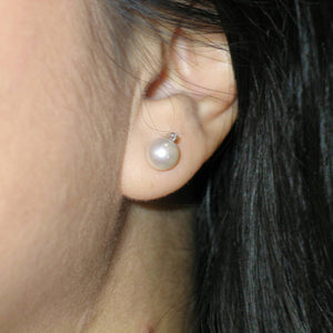 14k White Gold Diamond & White Pearl Stud Earrings