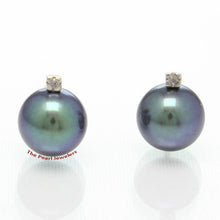 Load image into Gallery viewer, 14k Yellow Gold Diamond &amp; Black Pearl Stud Earrings