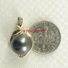 Load image into Gallery viewer, 14k Yellow Gold Feather Black Tahitian Pearl Pendant