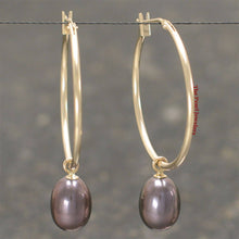 Load image into Gallery viewer, 14k Yellow Gold Hoop &amp; Black Pearl Dangles