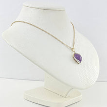 Load image into Gallery viewer, S-Shape Lavender Jade 14k Gold Pendant
