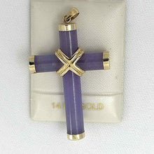 Load image into Gallery viewer, 14k Solid Yellow Gold Hand 7 mm Column Lavender Jade Christian Cross Pendant