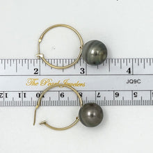 Load image into Gallery viewer, 1T00592C BAROQUE TAHITIAN PEARL 14KT YELLOW GOLD 25MM HOOP EARRINGS