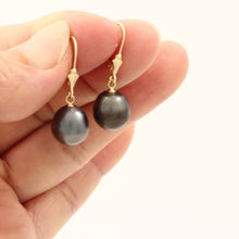 Load image into Gallery viewer, Natural Black Tahitian Pearl Leverback Dangle Earrings – 14k Yellow Gold
