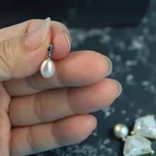 Load image into Gallery viewer, AAA White Freshwater Pearl Pendant – 14k White Gold