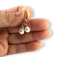 Load image into Gallery viewer, Dolphin Pearl Pendant – White Pearls with Diamond in 14k Yellow Gold