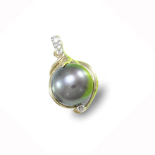 Load image into Gallery viewer, Black Pearl Pendant – 14k Yellow Gold with Trio Diamonds + Chain Options
