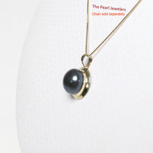 Load image into Gallery viewer, Black Pearl Pendant – 14k Yellow Gold Encircles Design
