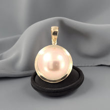 Load image into Gallery viewer, Pink Pearl Pendant – 14k Yellow Gold Encircles Design